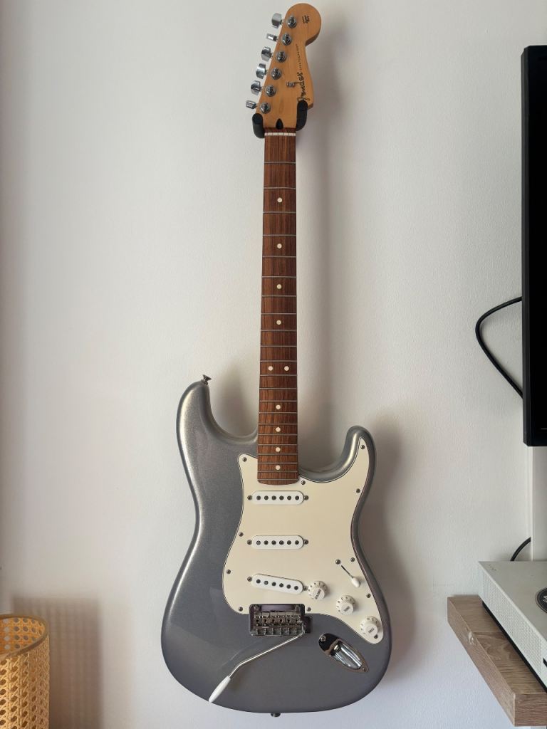 2021 Fender Stratocaster Electric Guitar