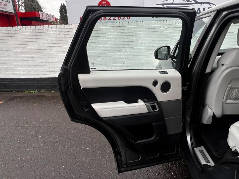 2017 Land Rover Range Rover Sport 3.0 SD V6 HSE Dynamic Auto 4WD Euro 6 (s/s) 5dr ESTATE Diesel A...