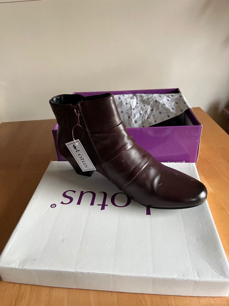 image for Lotus Woman Boots New