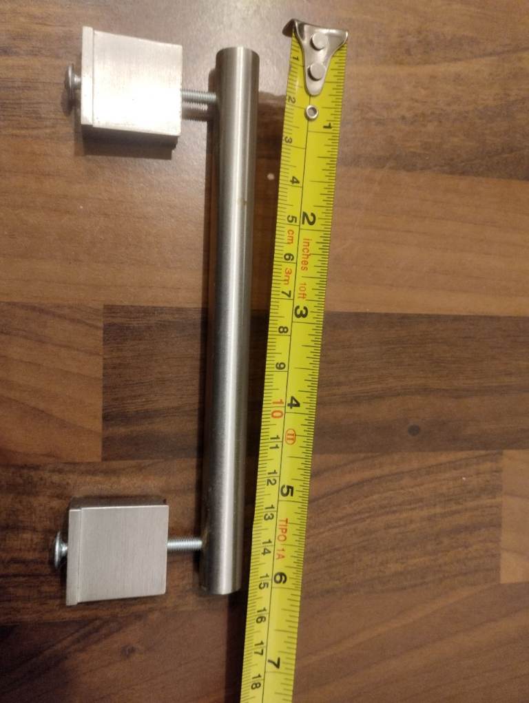 Kitchen cabinet handles 