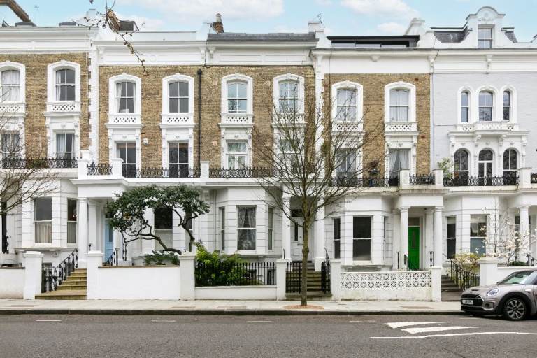 Stunning Double Bedroom Available - Including Bills