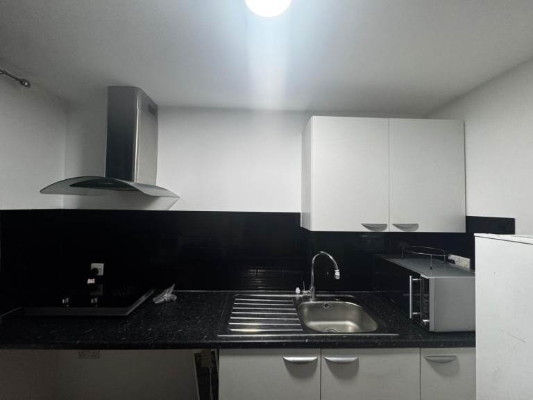 Fully furnished Studio flats to rent