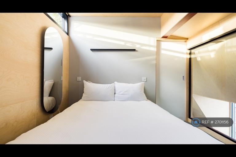 2 bedroom flat in Archway Road, London, N6 (2 bed) (#2701156)