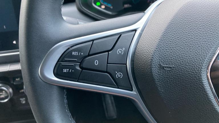 2022 Renault Clio 1.6 E-TECH Hybrid 140 Iconic 5dr Auto HATCHBACK PETROL/ELECTRIC Automatic