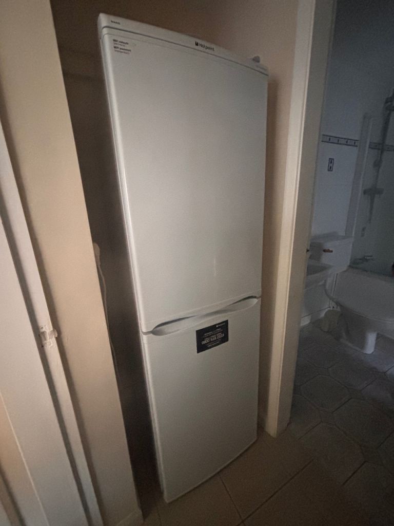 Hotpoint Narrow Fridge / Freezer 