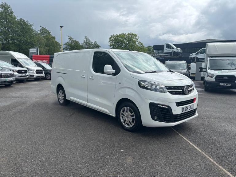  Vauxhall Vivaro 2.0 Turbo D 3100 Sportive L2 H1 Euro 6 (s/s) 5dr Diesel Manual
