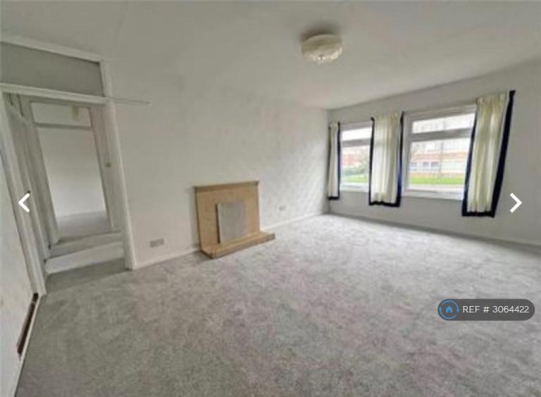 3 bedroom flat in King St, Telford, TF4 (3 bed) (#3064422)