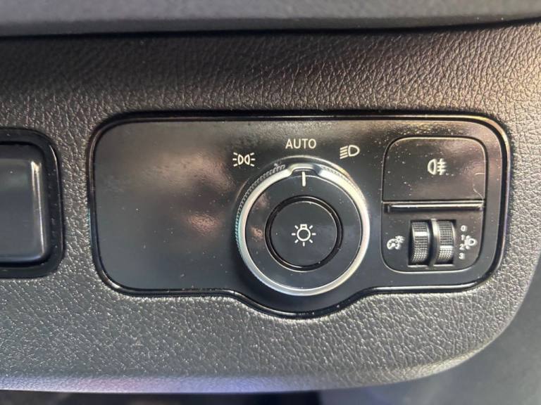 2021 71 MERCEDES-BENZ SPRINTER 2.1 314 CDI PROGRESSIVE LUTON BOX VAN TAIL LIFT E