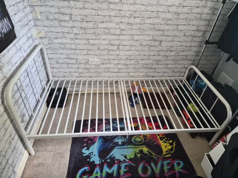 Single bed frame 
