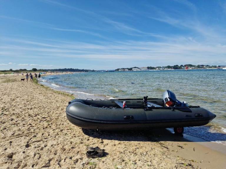 Bison 4.2m inflatable sib