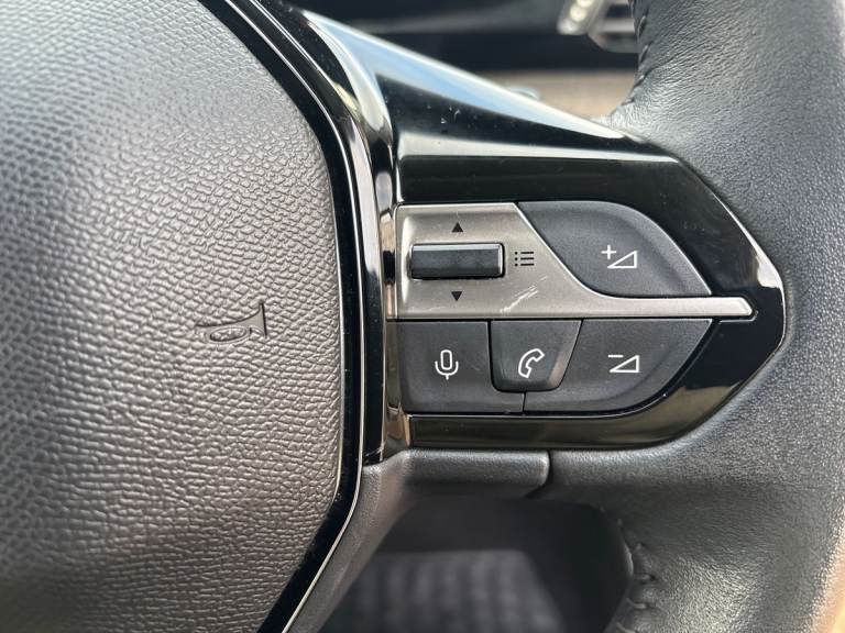 2024 Peugeot 308 1.2 PureTech Allure 5dr EAT8 ESTATE PETROL Automatic