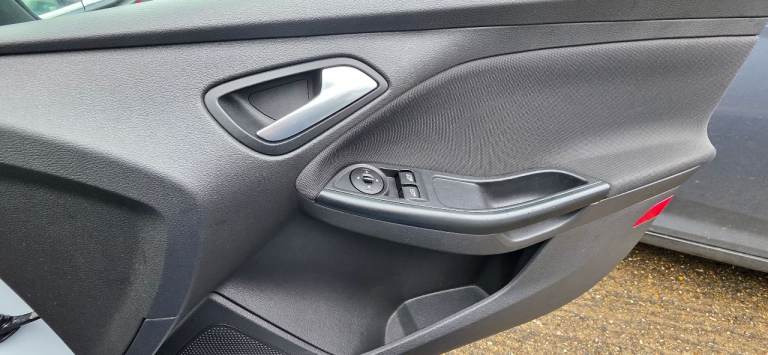 Ford, FOCUS, Hatchback, 2014, Manual, 998 (cc), 5 doors