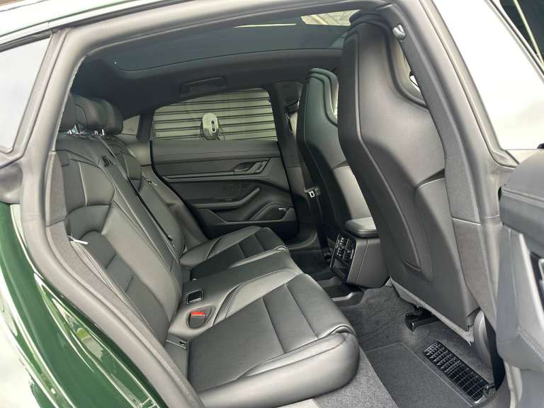 2025 Porsche Taycan 440kW 105kWh 4S Black Edition 4dr Auto Saloon Electric Automatic