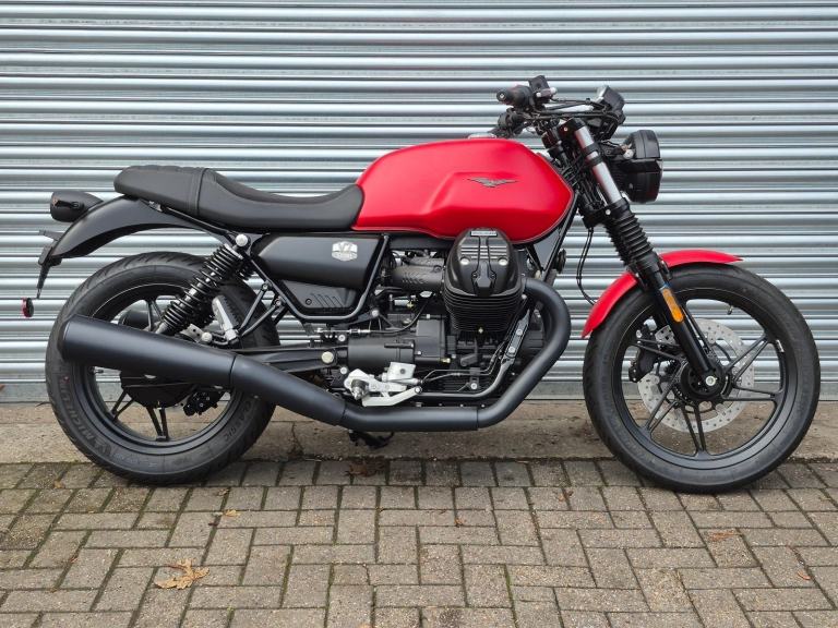 Moto Guzzi V7 STONE 850