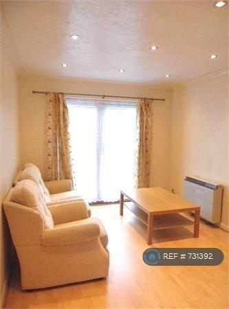 1 bedroom house in Newcourt, Uxbridge, UB8 (1 bed) (#731392)