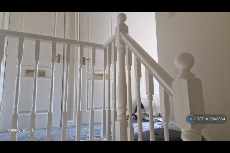 3 bedroom house in Fairway Drive, London, SE28 (3 bed) (#2940884)