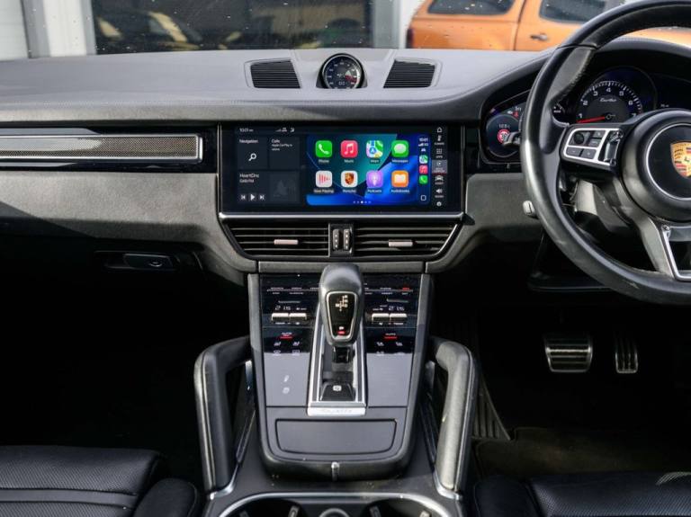 2018 Porsche Cayenne 4.0T V8 Turbo SUV 5dr Petrol TiptronicS 4WD Euro 6 (s/s) (550 ps) ESTATE Pet...