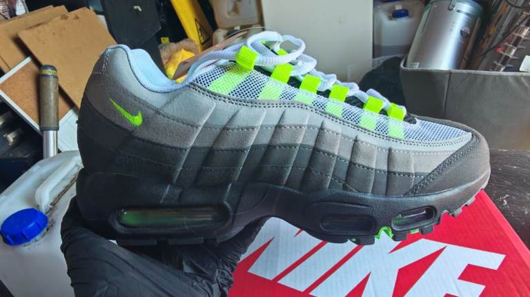 New Nike Air Max 95 Trainers - UK Size 10