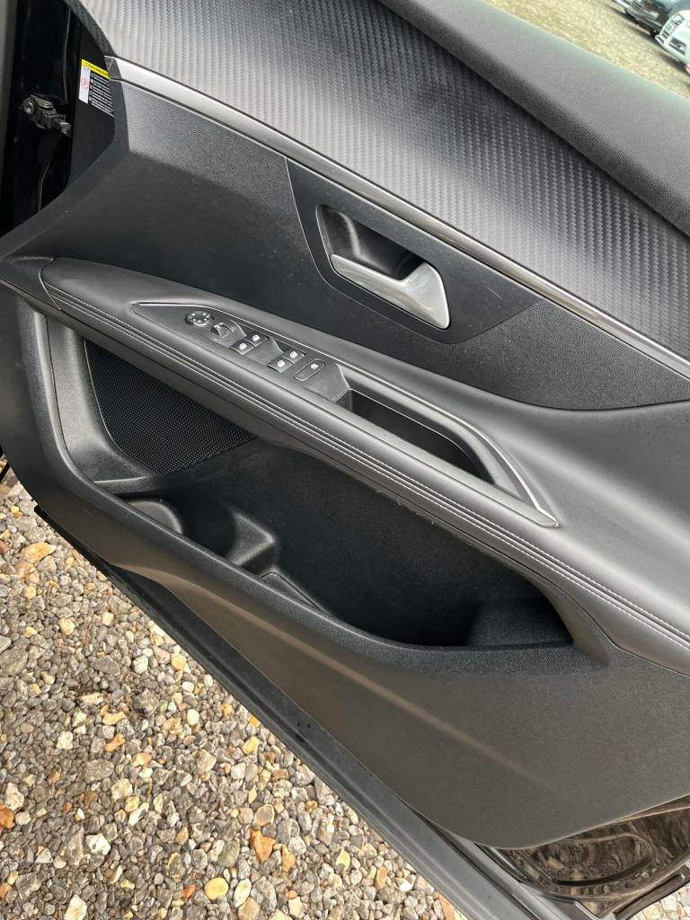 2017 Peugeot 3008 1.6 BlueHDi 120 Allure 5dr HATCHBACK Diesel Manual