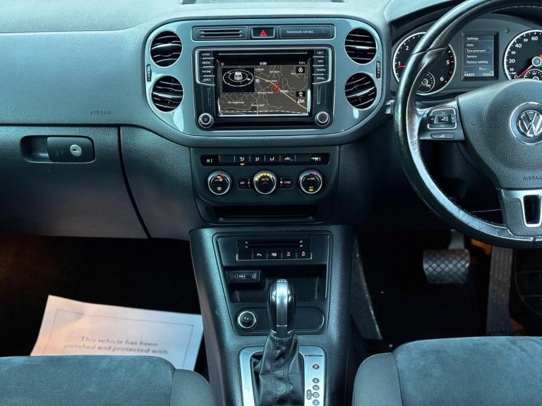2015 Volkswagen Tiguan 2.0 TDi BlueMotion Tech Match 4MOTION 5dr 150 DSG ESTATE DIESEL Automatic