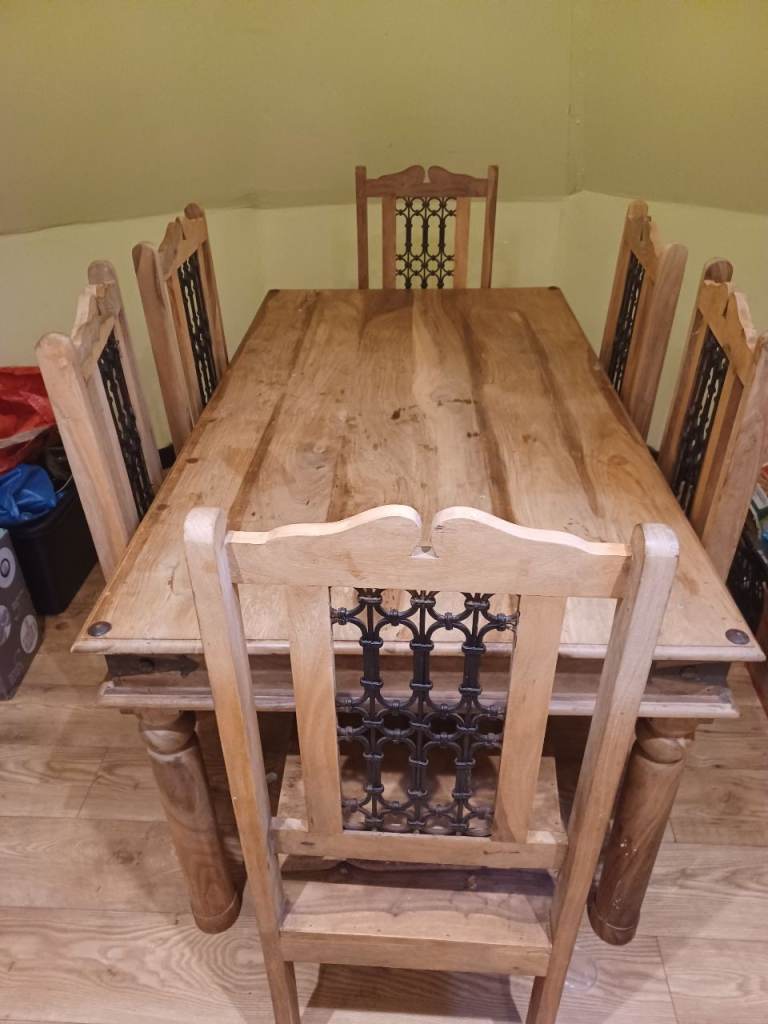 Dining table 