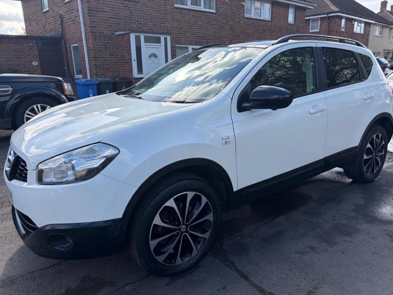 2013 Nissan Qashqai 1.6 [117] 360 5dr CVT automatic petrol HATCHBACK Petrol Automatic