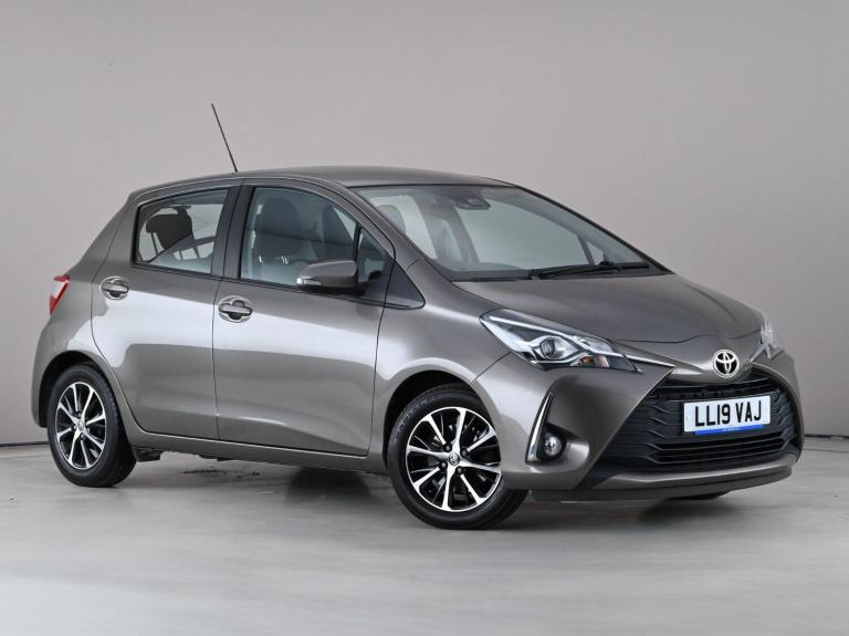 2019 Toyota Yaris 1.5 VVT-i Icon Tech Euro 6 5dr Hatchback Petrol Manual