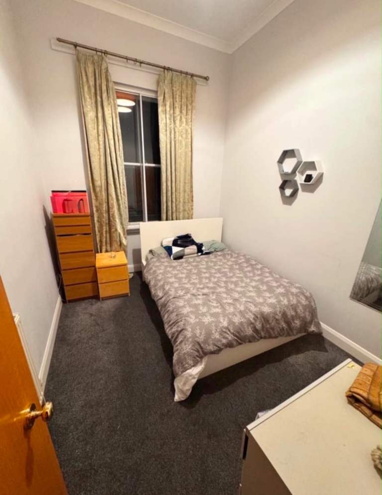 Room Available in a 3 bed