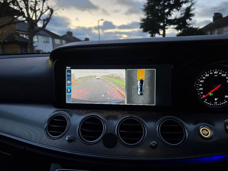 Mercedes-Benz E220 2017 premium sunroof- e class 