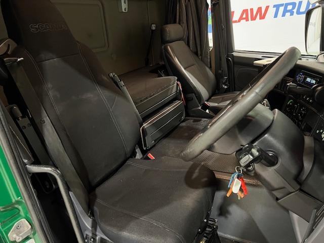 Scania G320 4x2 Sleeper Cab Curtainsider