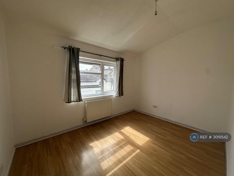 3 bedroom flat in Port St, Evesham, WR11 (3 bed) (#3051542)