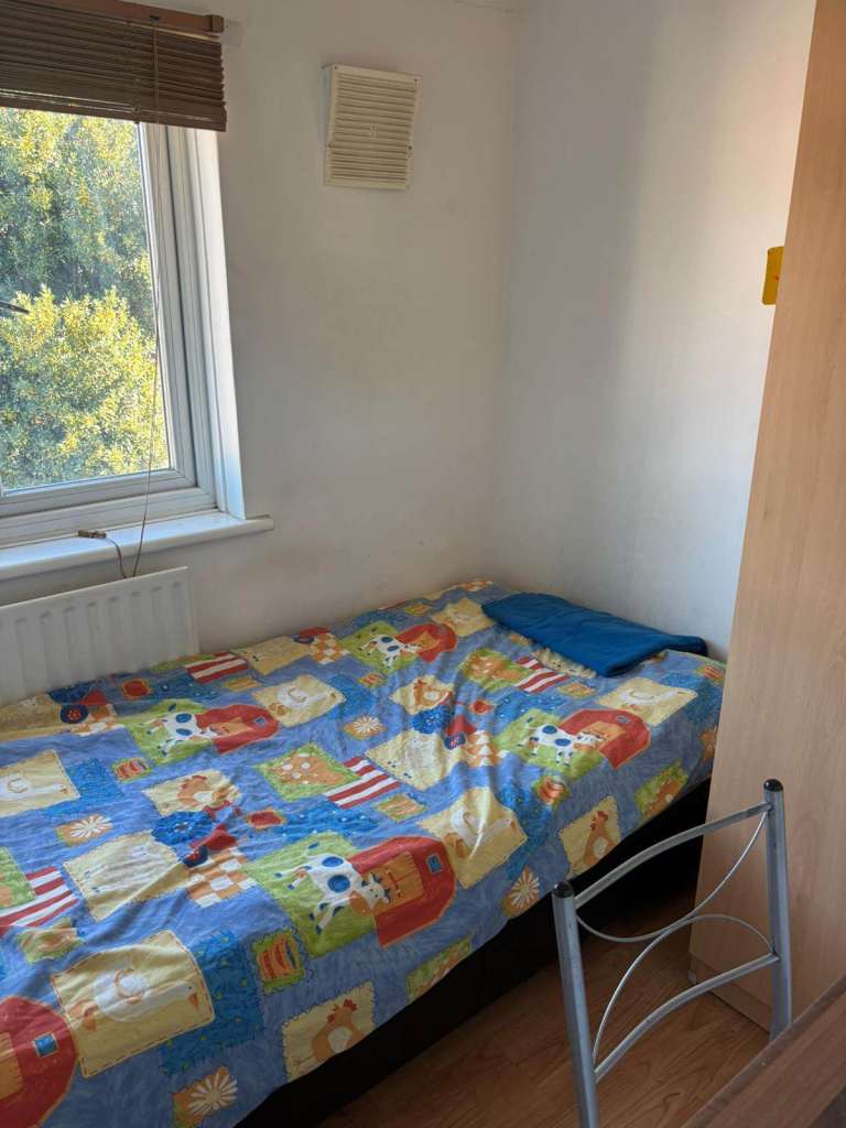 Spacious and Cosy Single Room for Rent in - UB7 9HN