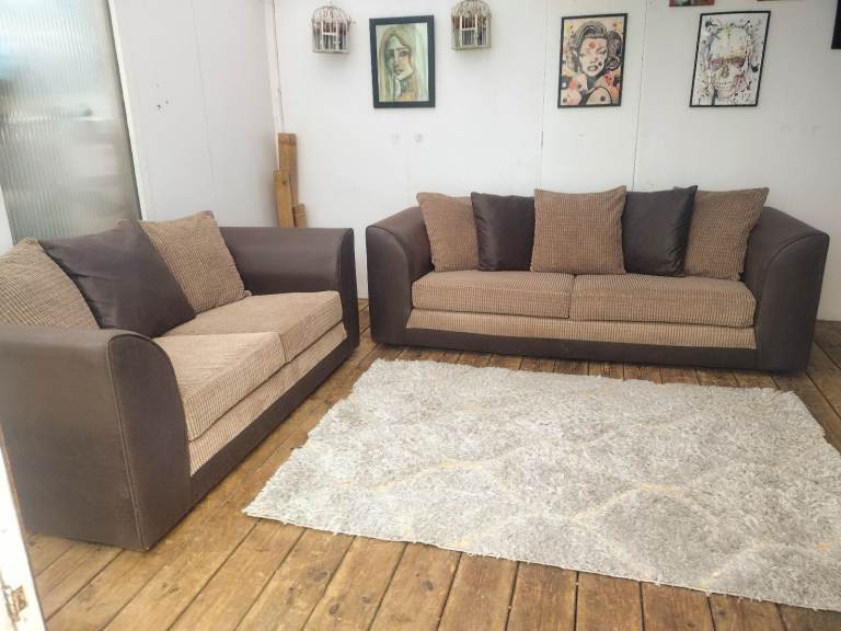 B&Q "Chicago" 2 and 3 seaters sofa set in brown and beige-excellent condition