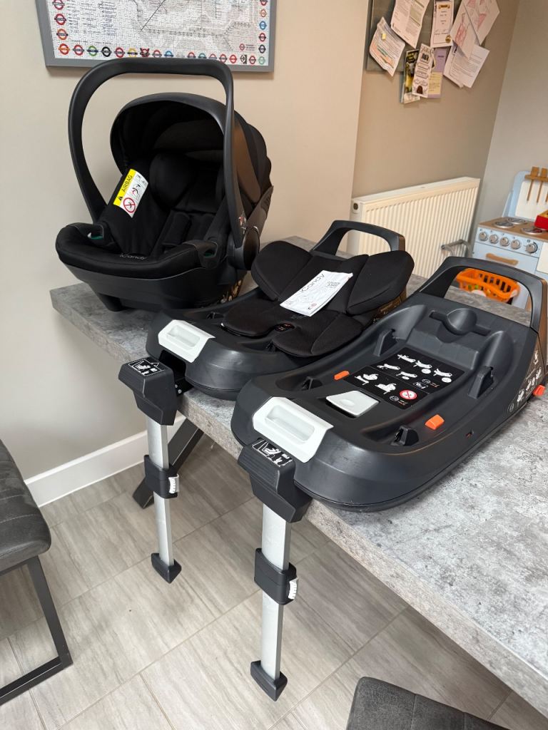iCandy Cocoon car seat and 2x Base