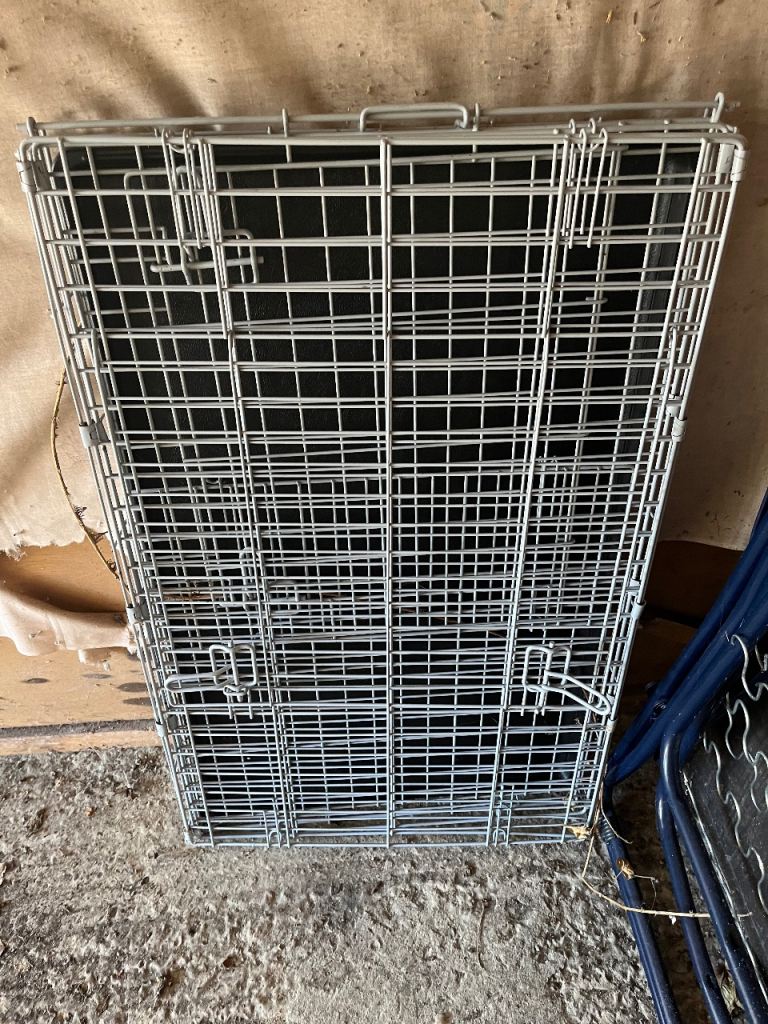Dog crate small/ medium