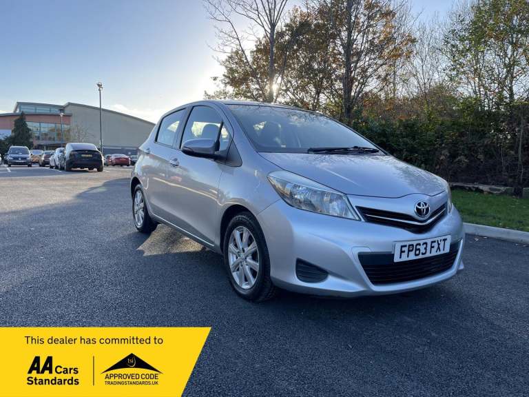 2013 Toyota Yaris 1.33 Dual VVT-i TR Multidrive S Euro 5 5dr HATCHBACK Petrol Automatic