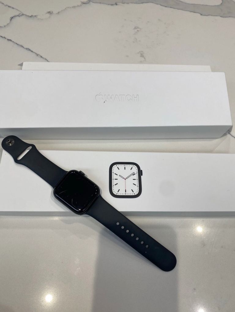 Apple Watch Series 7 Midnight Aluminium GPS & Cellular 45mm
