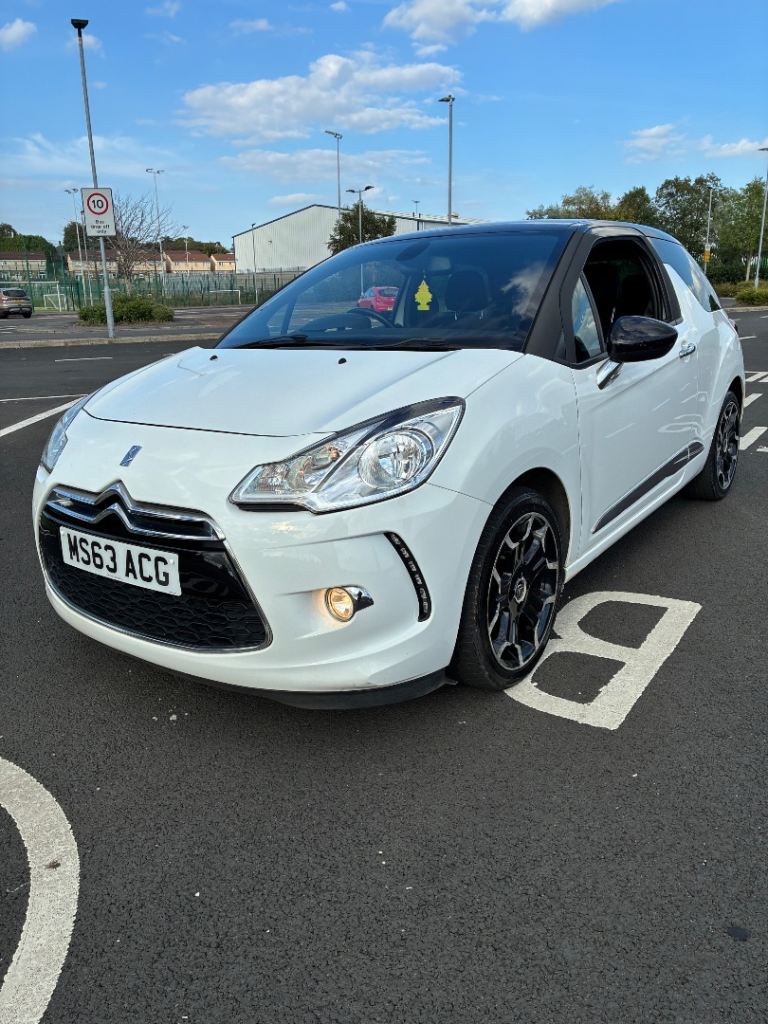 Citroen, DS3, Hatchback, 2014, Manual, 1598 (cc), 3 doors