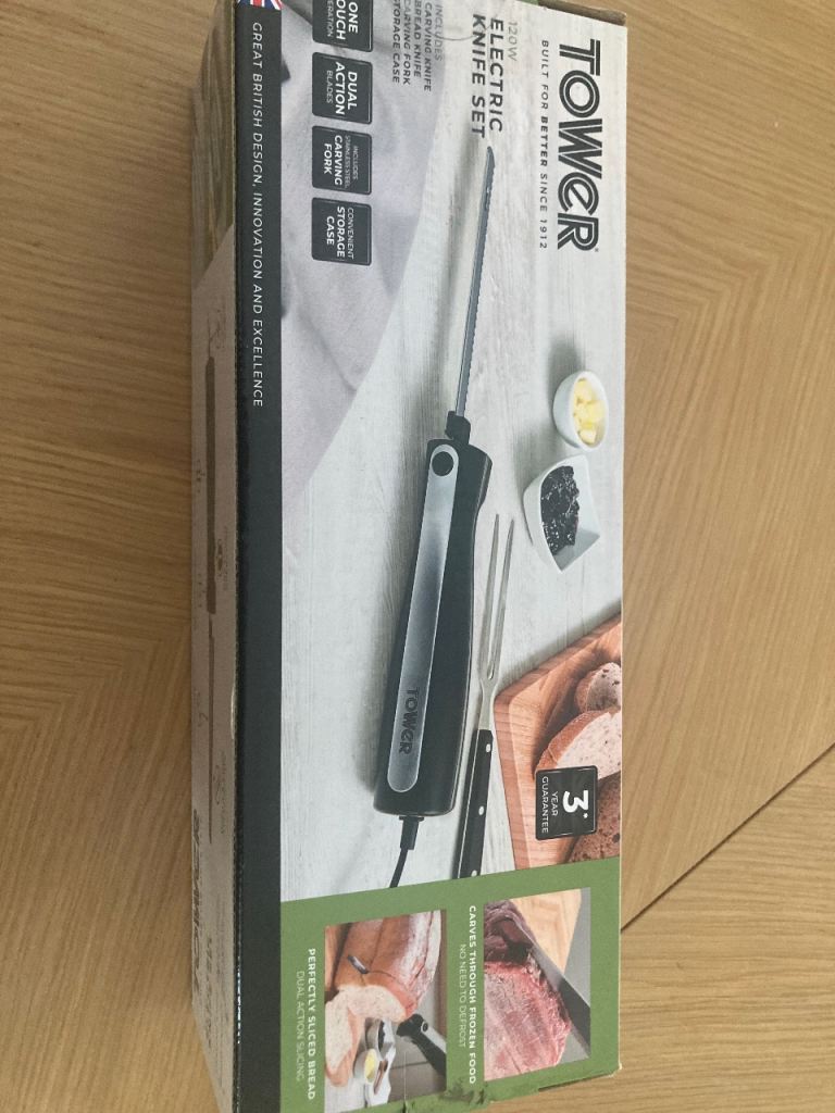 Tower 120W Electric Knife Set with Carving Fork and Case