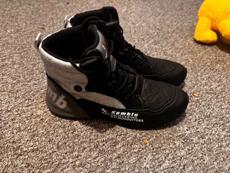 Men’s shoes brand new 