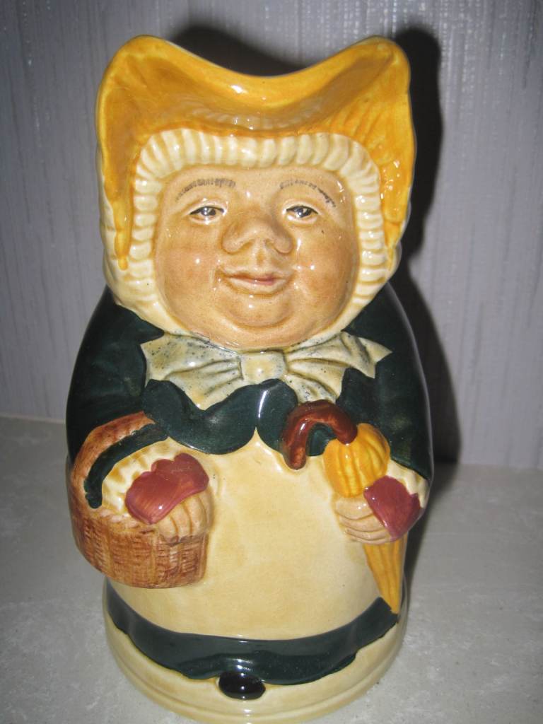 Betsy Medium Green (Wood & Sons)   - 16cm (6.12 inches) High
