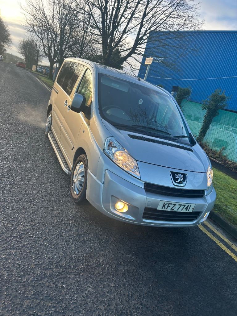 PEUGEOT EXPERT TEPEE 9 SEATER