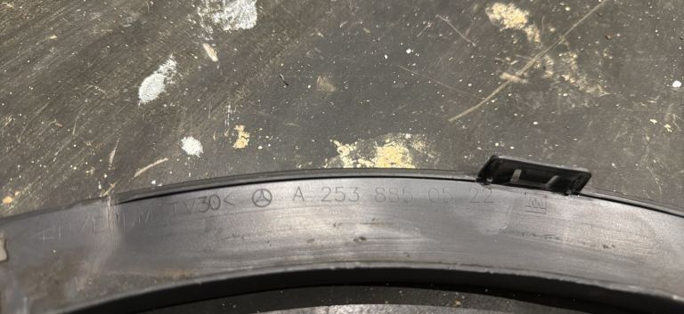Mercedes GLC A2538850522 WHEEL ARCH TRIM