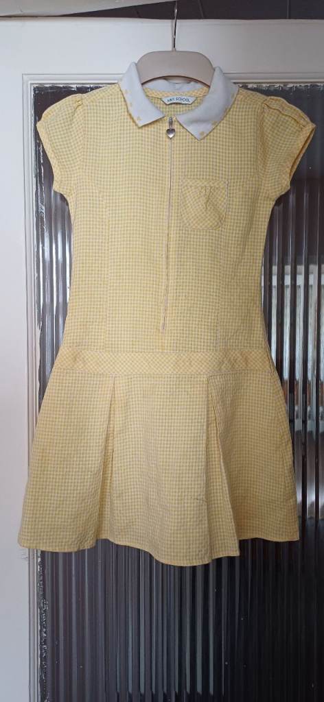 M&S yellow gingham school dress age 6-7