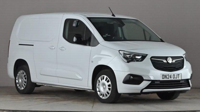 VAUXHALL COMBO 1.5 Turbo D 2300 Pro LWB L2 White Manual Diesel 2024