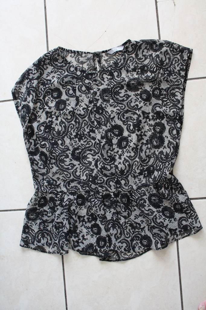 Women's Tu Black Lacey Top size14