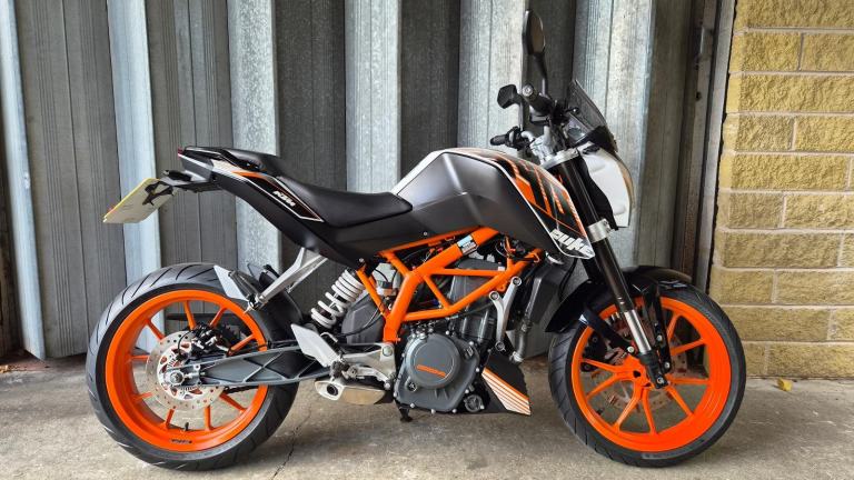 KTM 390 Duke, 2015, 4,325 Miles, Beautiful Condition, 2 Owners