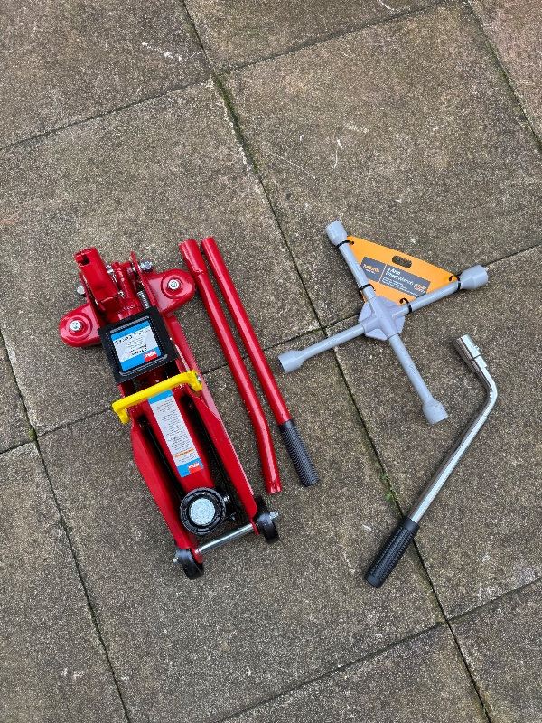 Car trolley jack 
