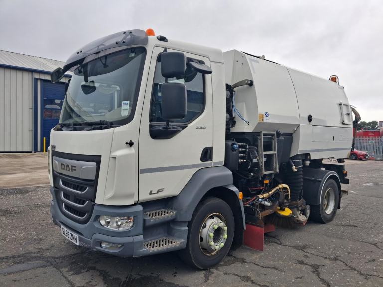 DAF TRUCKS LF 250 JOHNSON ROAD SWEEPER GULLY SUCKER EURO 6
