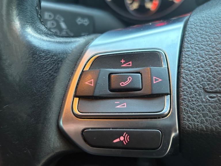 2013 Volkswagen Scirocco 2.0 TDi BlueMotion Tech GT 3dr [Nav/Leather] COUPE Diesel Manual